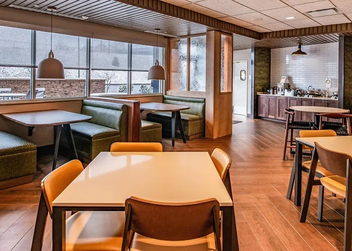 Fairfield Inn & Suites By Marriott Staunton
