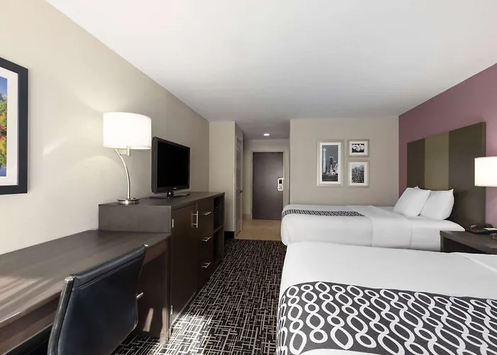 La Quinta By Wyndham Snellville - Stone Mountain
