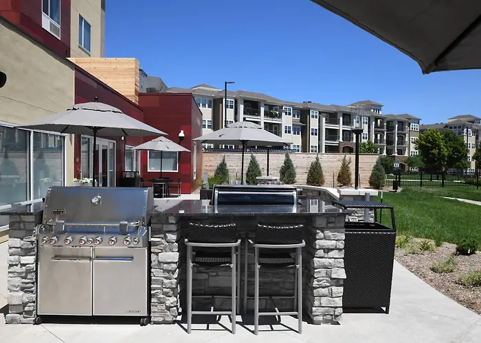 Towneplace Suites Kansas City At Briarcliff