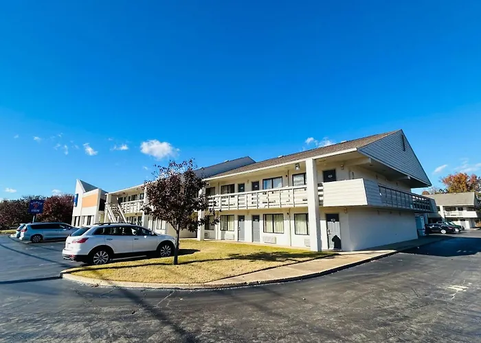 Super 7 Inn Tupelo