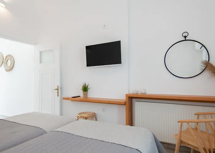 Apollonia (Sifnos) Hotels