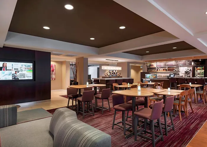 Courtyard By Marriott Asheville