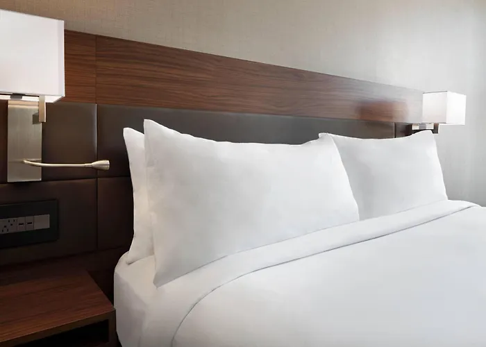 Ac Hotel By Marriott Pittsburgh Downtown