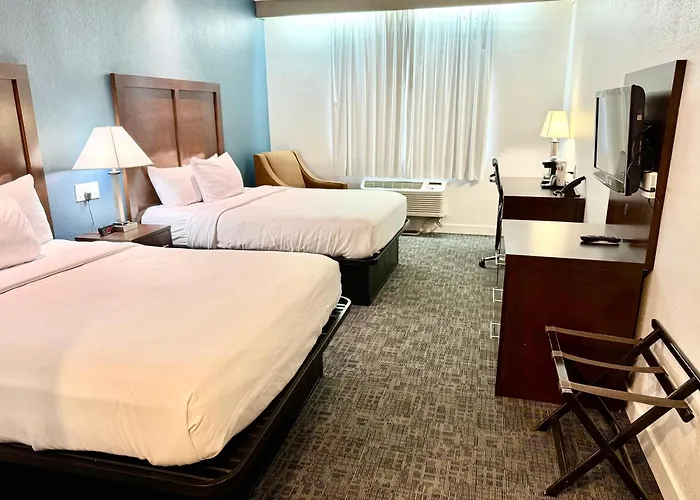 Baymont By Wyndham Richmond I-70 Hotel