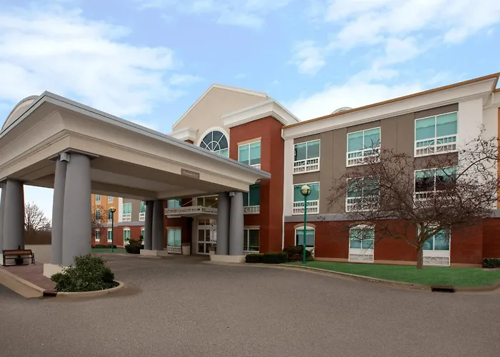 Holiday Inn Express Hotel & Suites Grand Rapids-North By Ihg Walker
