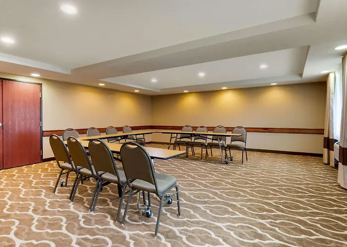 Comfort Inn & Suites Milford
