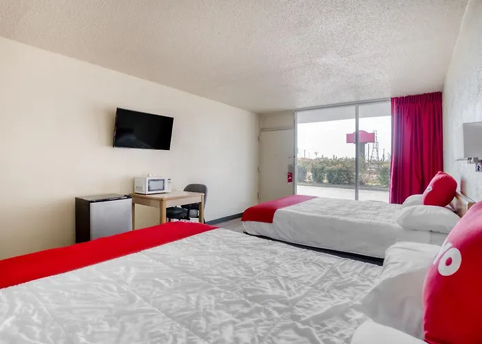Oyo Hotel Waco University Area/ I-35