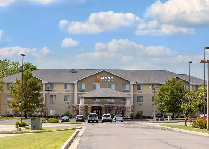Comfort Inn & Suites Pittsburg Ks