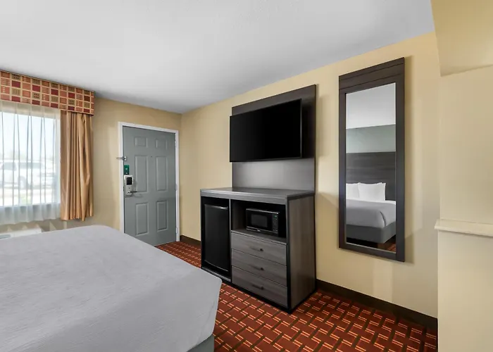 Quality Inn Marshall
