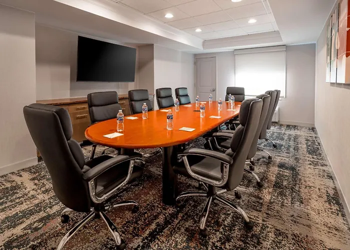 Homewood Suites By Hilton Eatontown