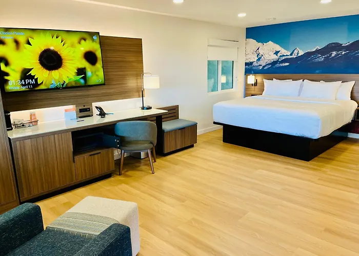 Clarion Pointe Mount Vernon - Burlington