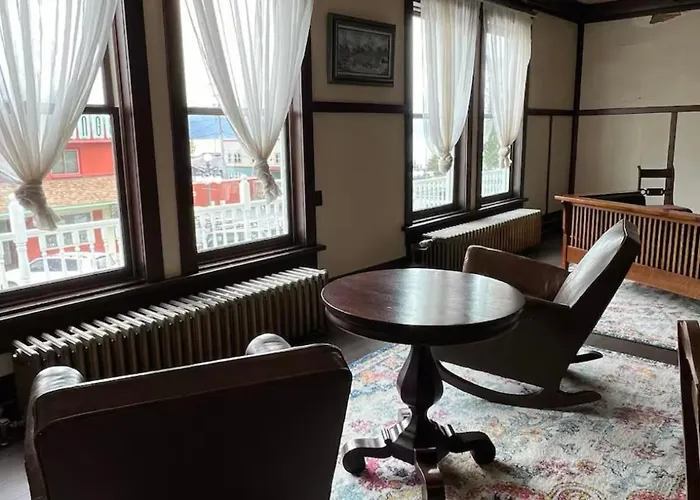 Brown & Hawkins Historical Apartments Seward