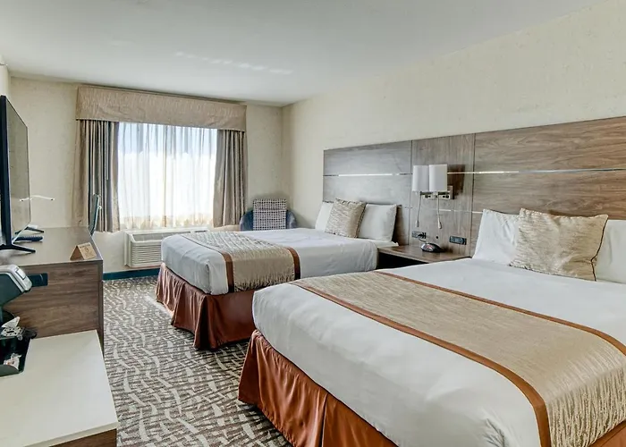 Evergreen Inn & Suites Monroe