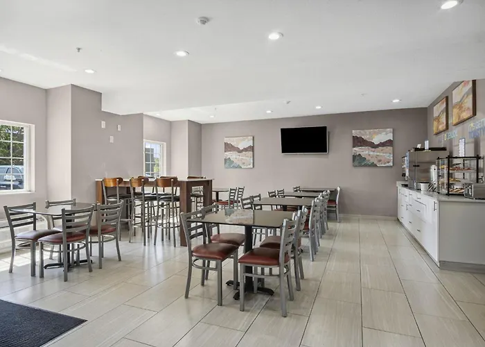 Sonesta Essential Hotels & Suites Kansas City Blue Springs