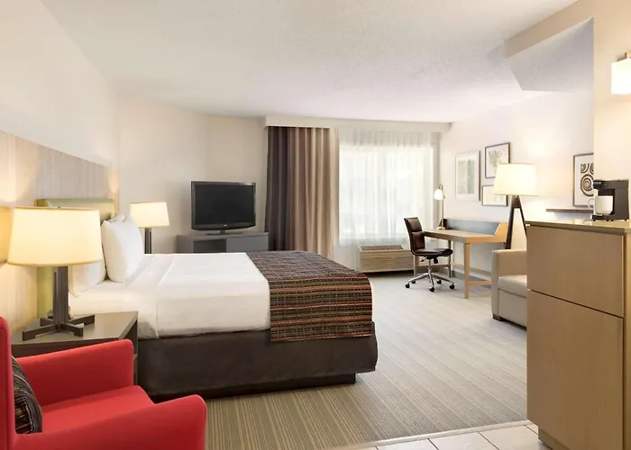 Country Inn & Suites By Radisson, Chippewa Falls, Wi