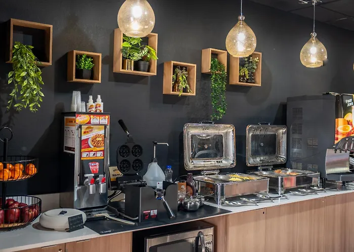 The Block Hotel Bentonville