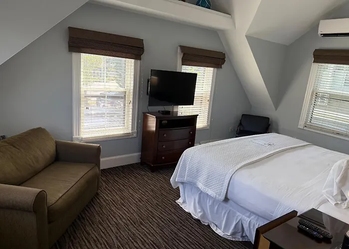 Crowne Pointe Historic Inn Adults Only Provincetown