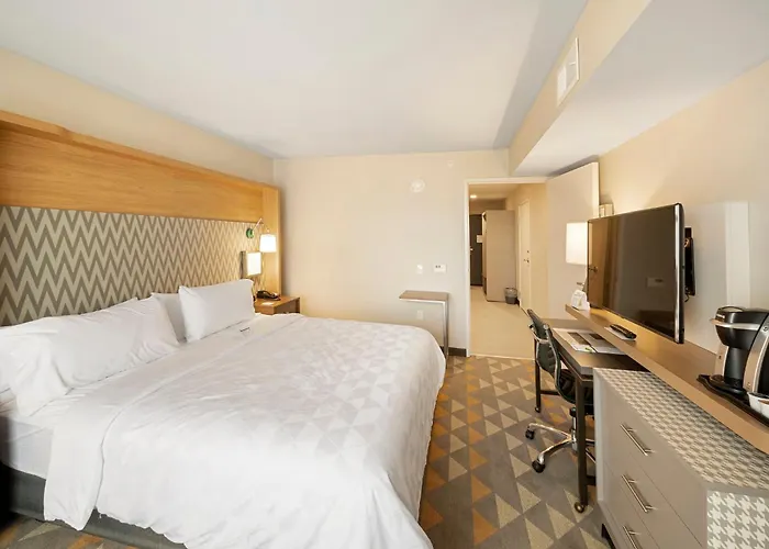 Holiday Inn & Suites Decatur-Forsyth By Ihg