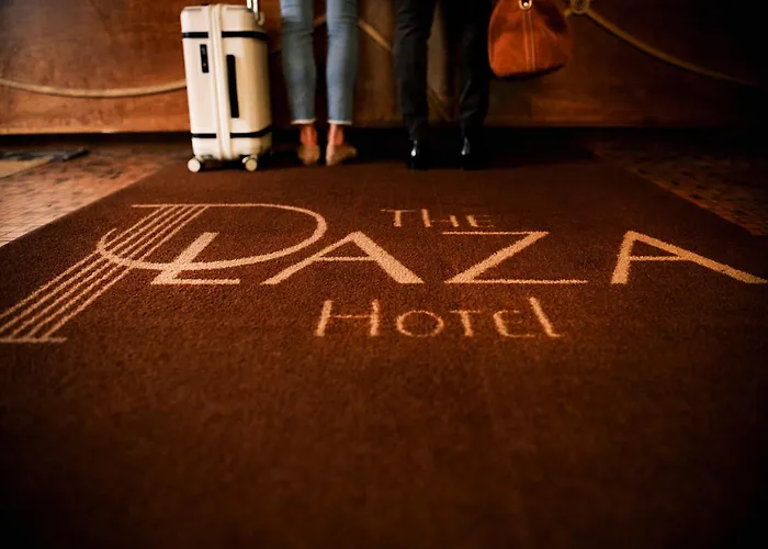 The Plaza Hotel - Milwaukee