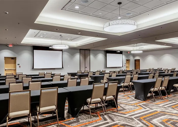 Drury Plaza Hotel Dallas Arlington