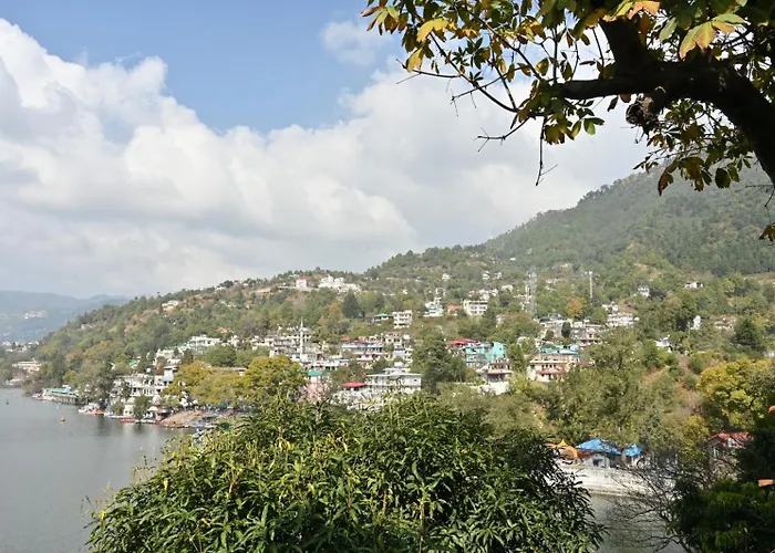 Bhimtal Hotels