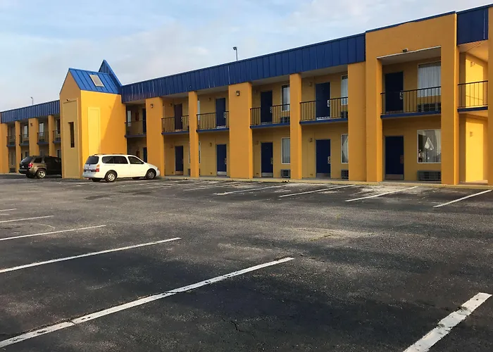 Super 8 By Wyndham Lumberton Nc