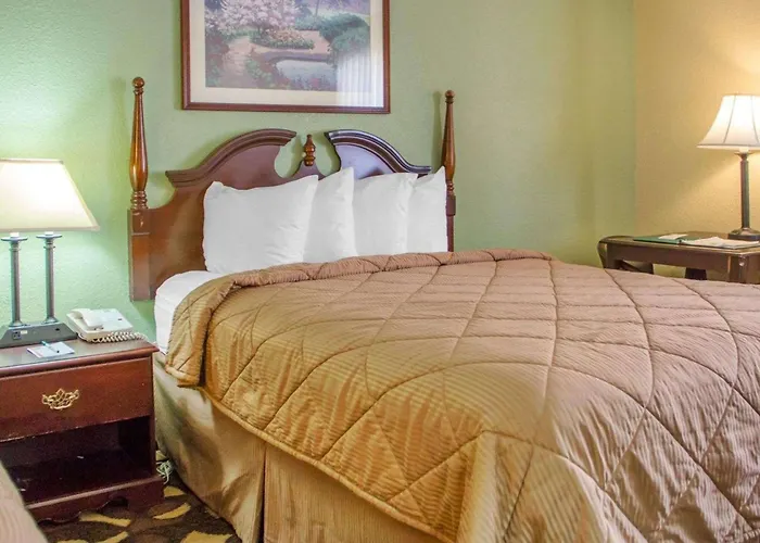 Quality Inn Broken Arrow - Tulsa