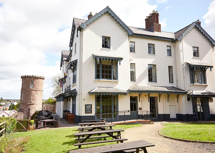 Leominster Hotels