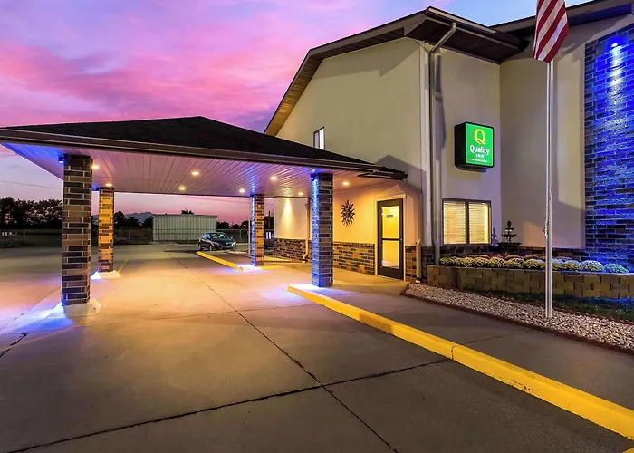 Quality Inn Galesburg Near Us Highway 34 And I-74