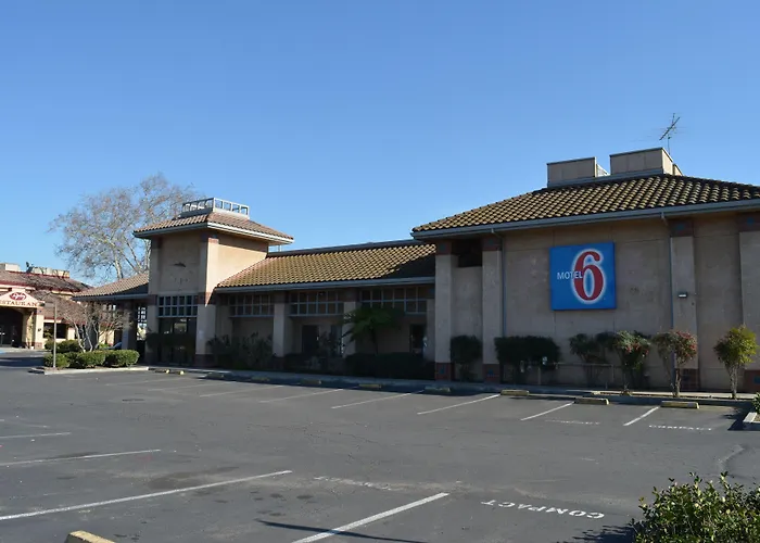 Motel 6 Oakdale, Ca