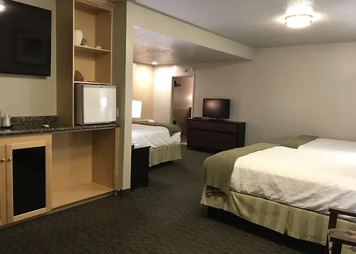 Dinosaur Inn & Suites Vernal
