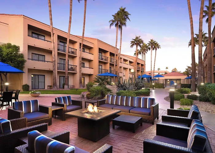 Courtyard By Marriott Phoenix North