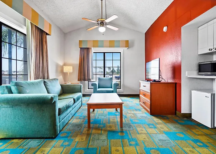 La Quinta Inn By Wyndham Costa Mesa Orange County