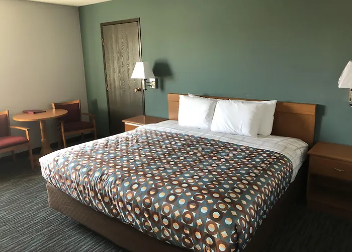 Countryside Inn & Suites Omaha East-Council Bluffs Ia