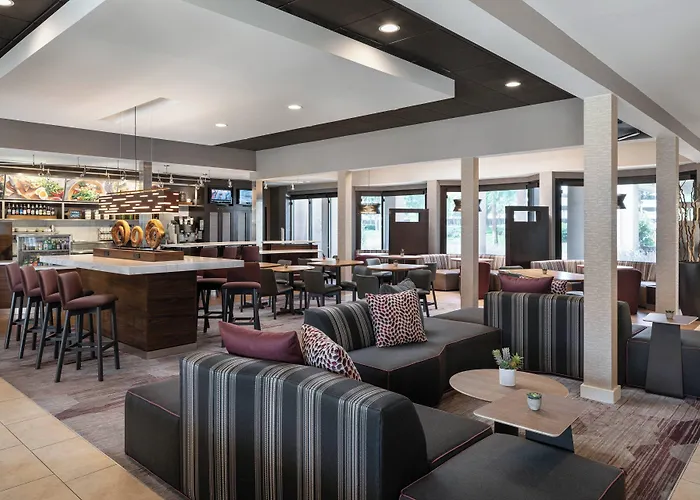 Courtyard By Marriott Pleasanton Hotel
