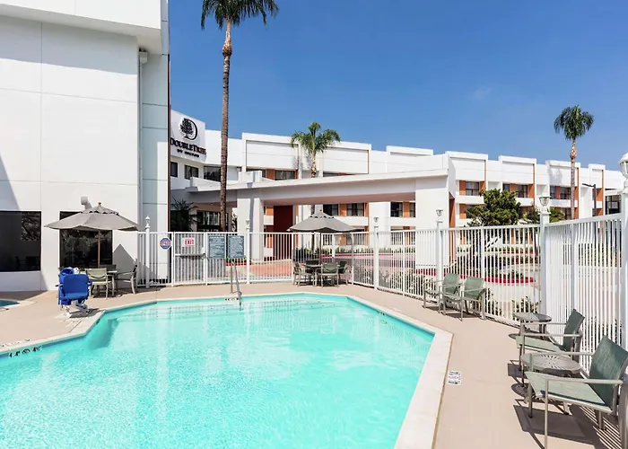 Doubletree By Hilton Pomona Hotel
