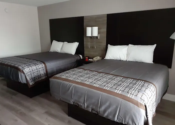 Travelodge By Wyndham Virginia Beach Bay Beach