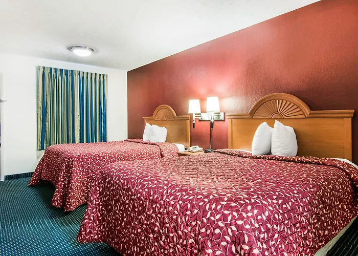 Rodeway Inn LaGrange