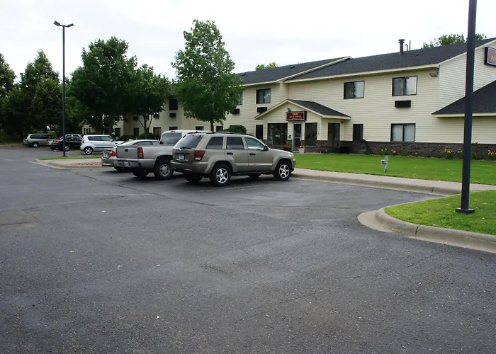 Coratel Inn And Suites Maple Grove