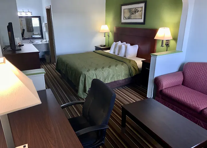 Quality Inn And Suites Macon