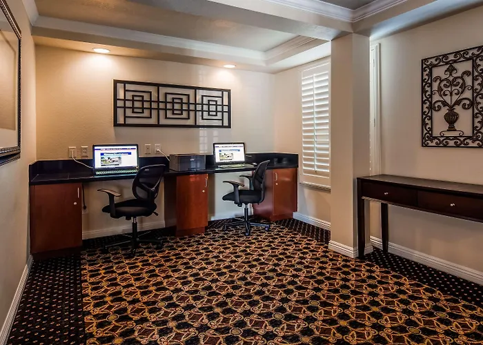 Lompoc Valley Inn And Suites