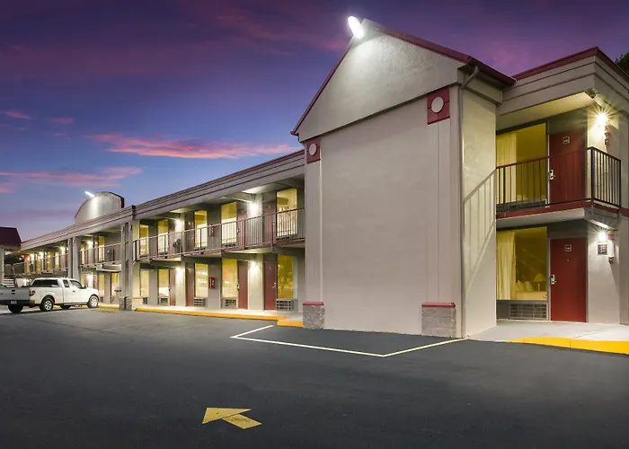 Red Roof Inn Lenoir