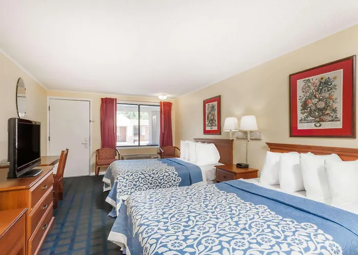Days Inn By Wyndham Dover Downtown