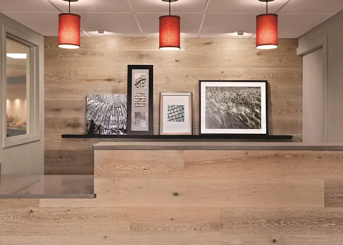 Country Inn & Suites By Radisson, Northfield, Mn