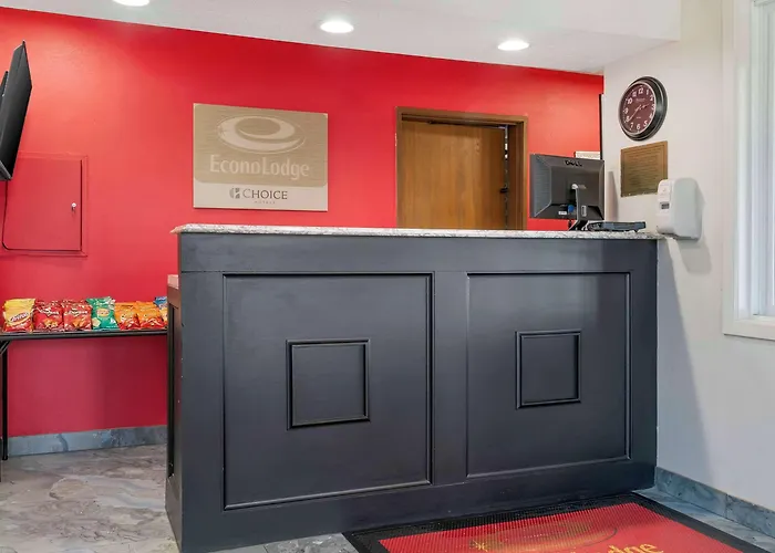 Econo Lodge Traverse City South