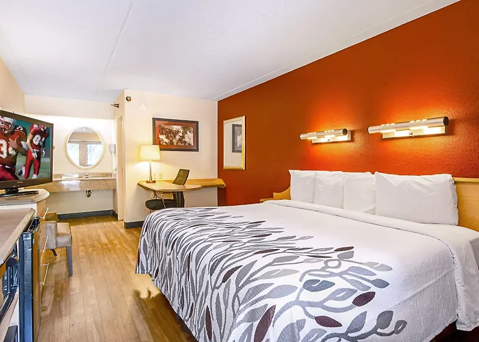 Red Roof Inn Akron
