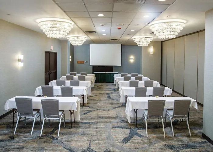 Doubletree By Hilton Appleton, Wi Hotel
