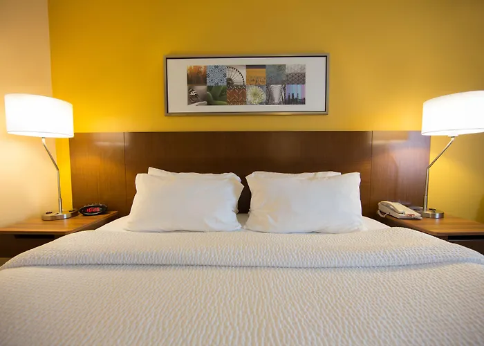Fairfield Inn & Suites Burlington