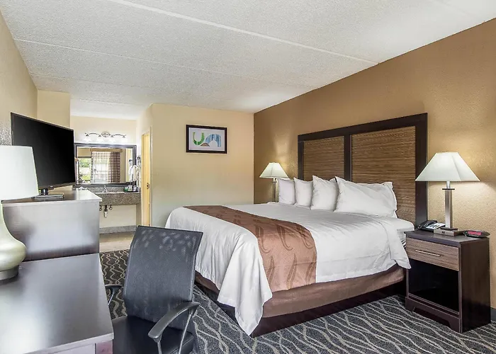 Quality Inn Forest City