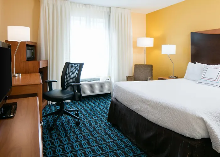 Fairfield Inn & Suites Kansas City Airport